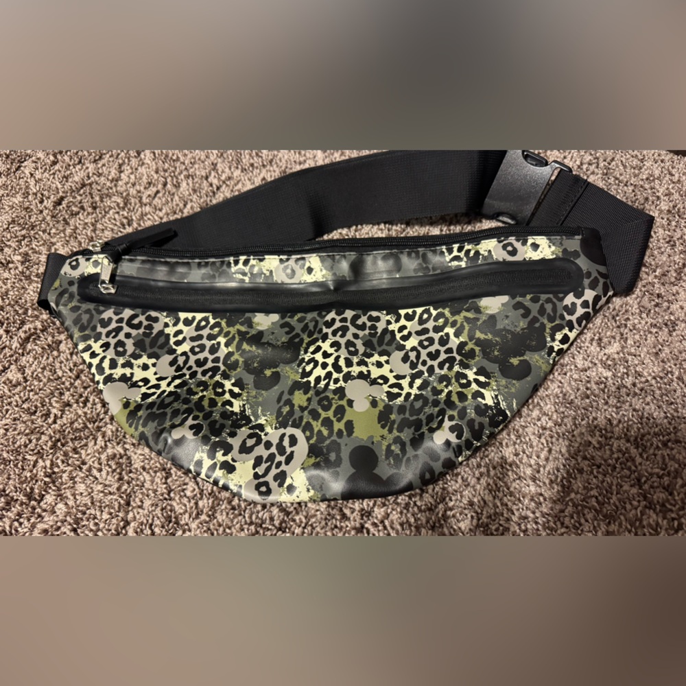 Waterproof bum bag